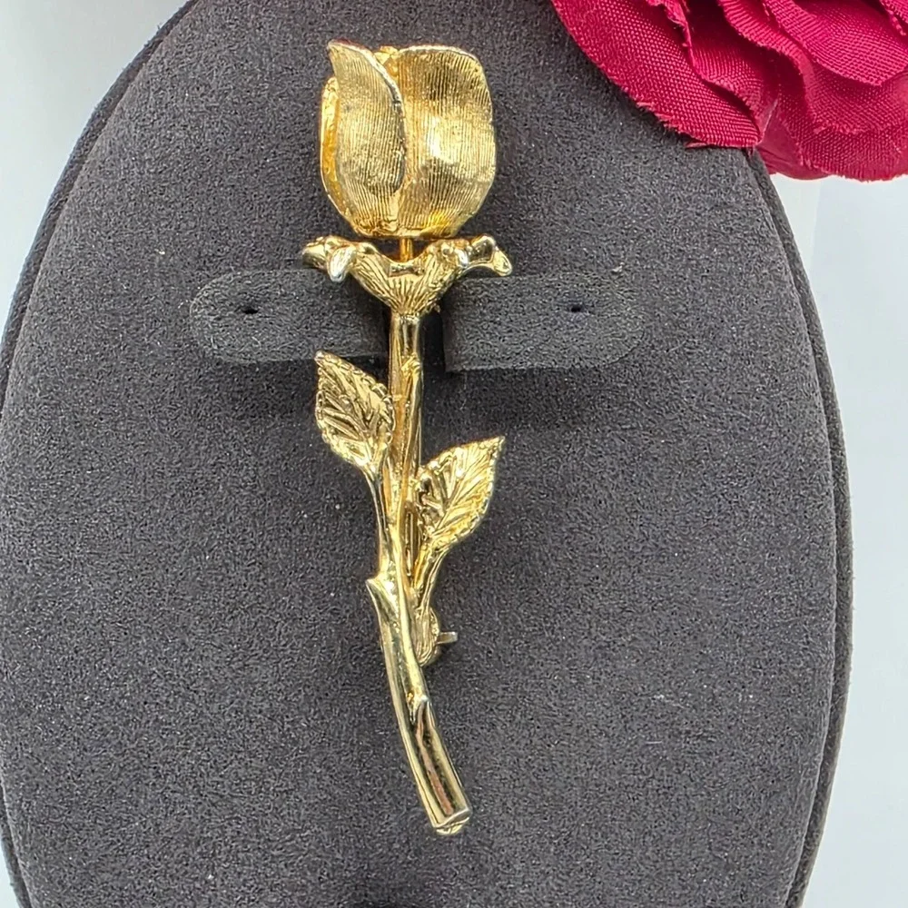 Vintage Tanner II Gold Tone Rose Brooch Long Stem Floral Signed‎ Pin Exquisite